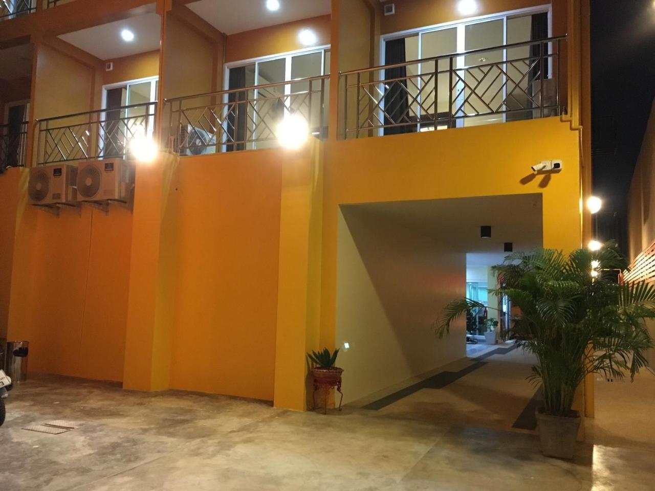 Hostel Baan Wanchart Bangkok
