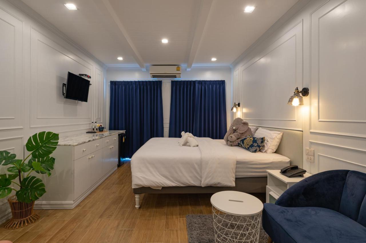 White Ivory Hotel 3*
