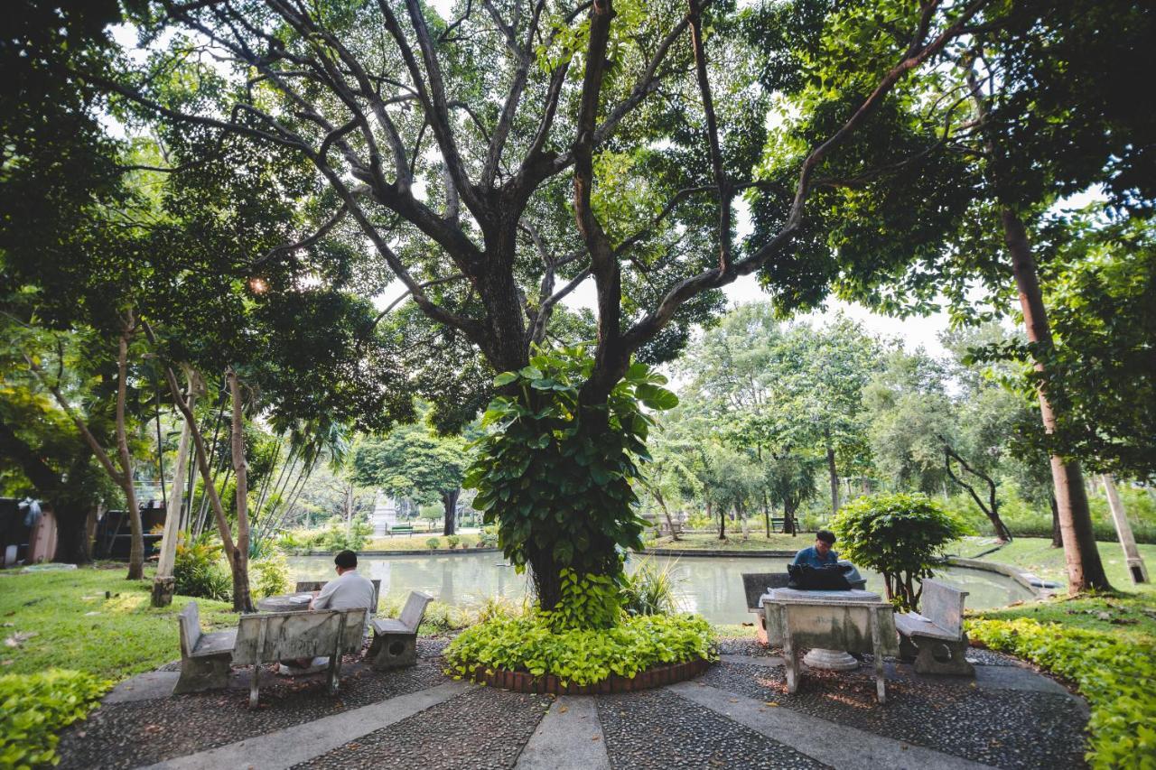 Hostel Issara By D