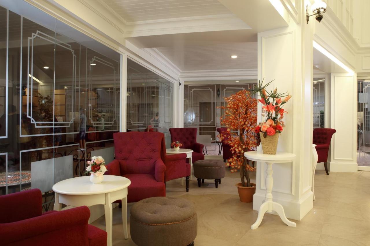 Violet Tower At Khaosan Palace 2*