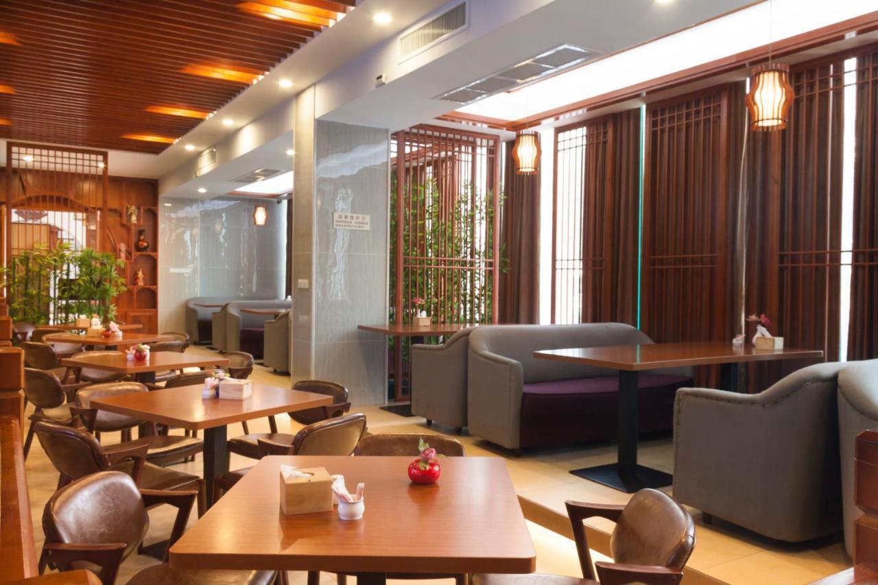 The Travellers Hotel Bangkok