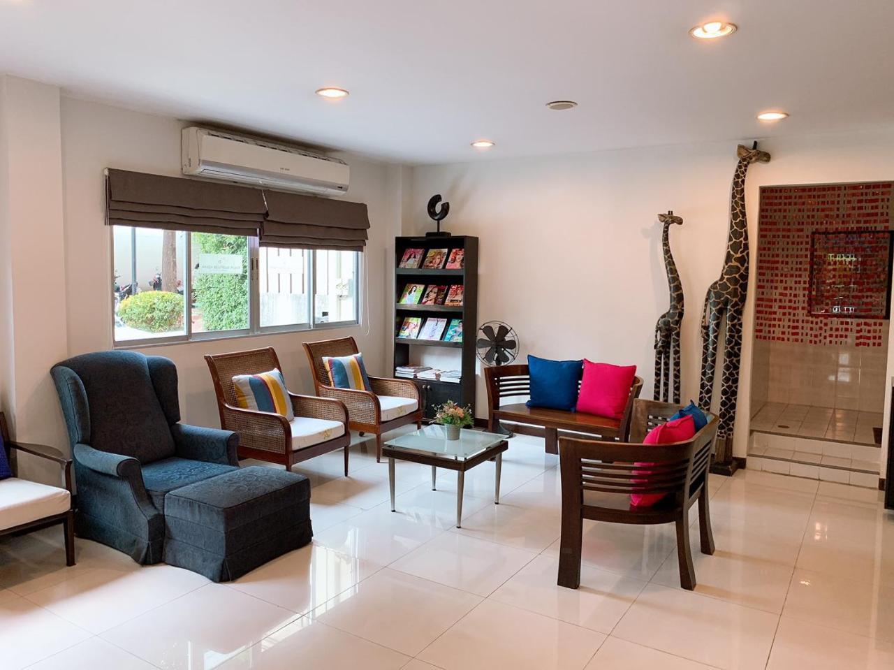 Arada Boutique Place Aparthotel 4*