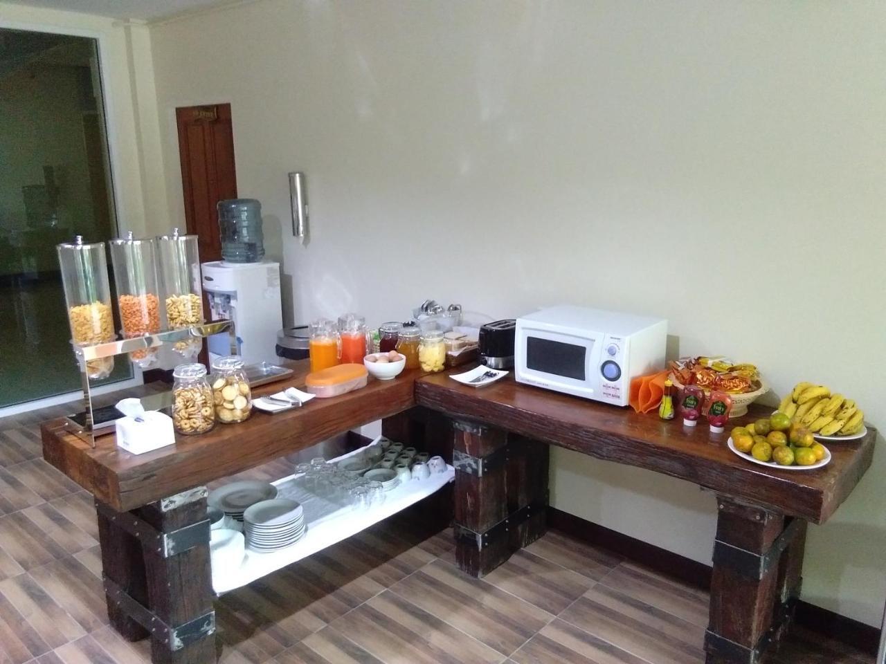Hostel Baan Wanchart *