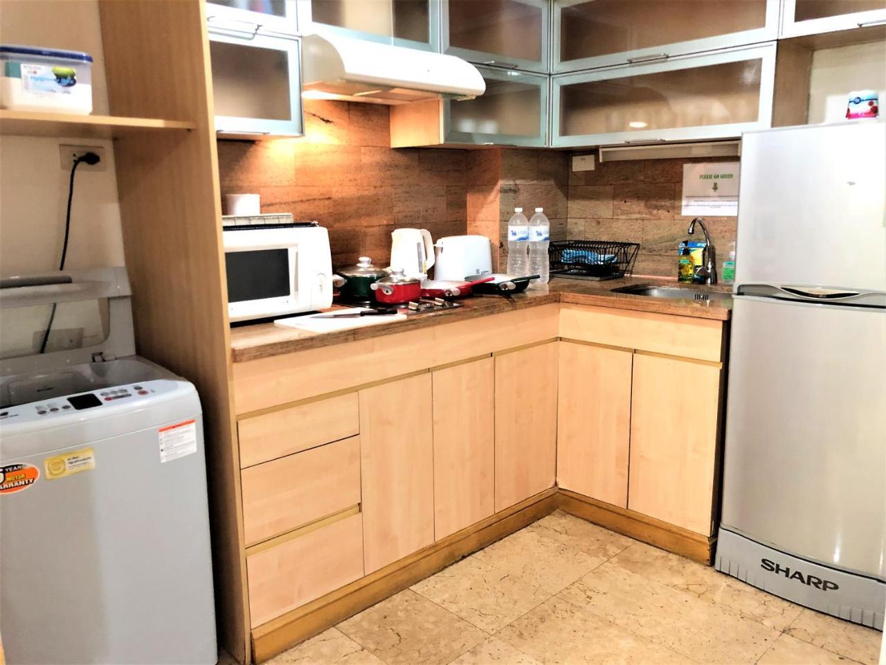 Twin Peaks Sukhumvit Apartemen *