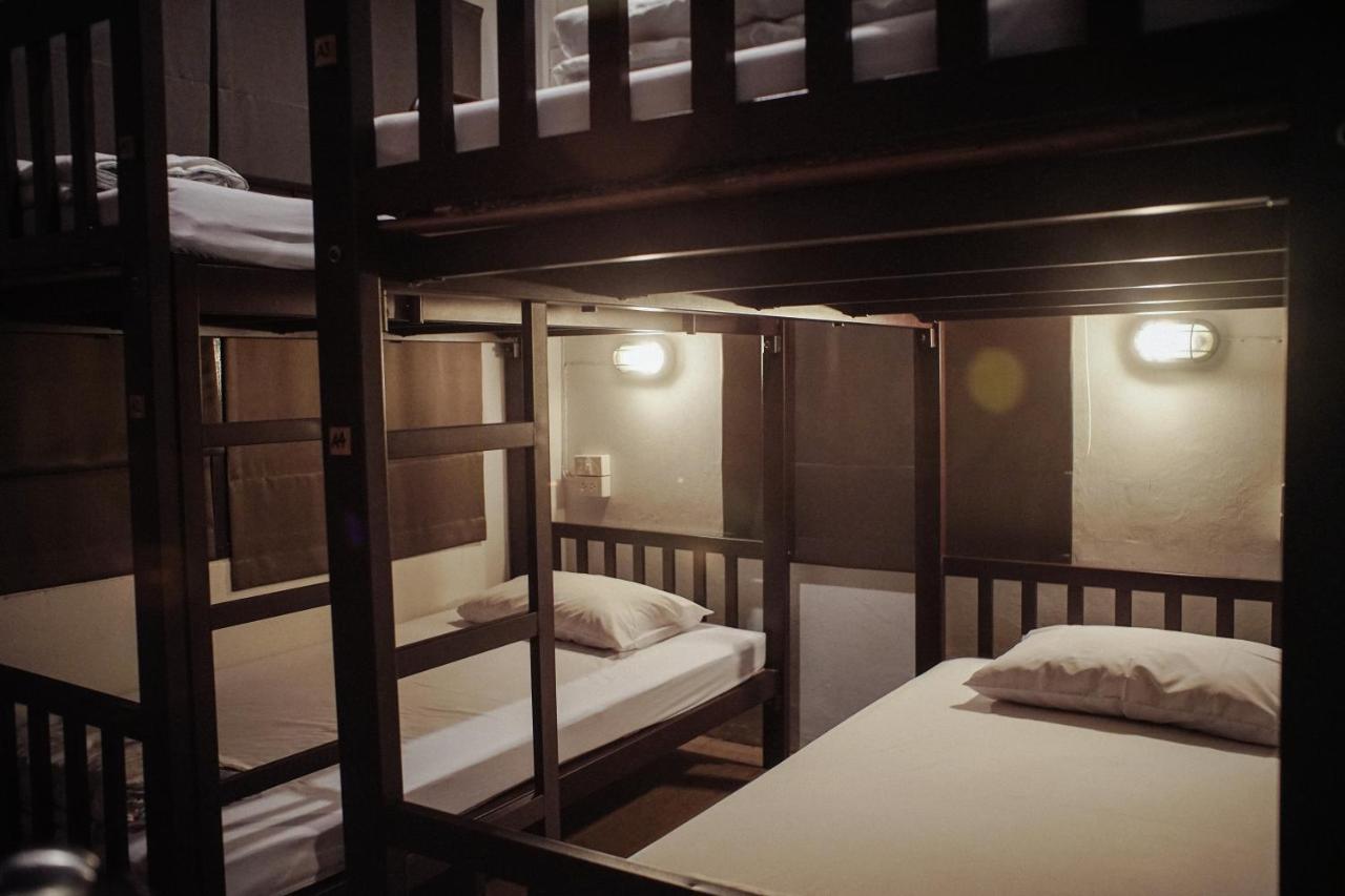Hostel Some Rest *