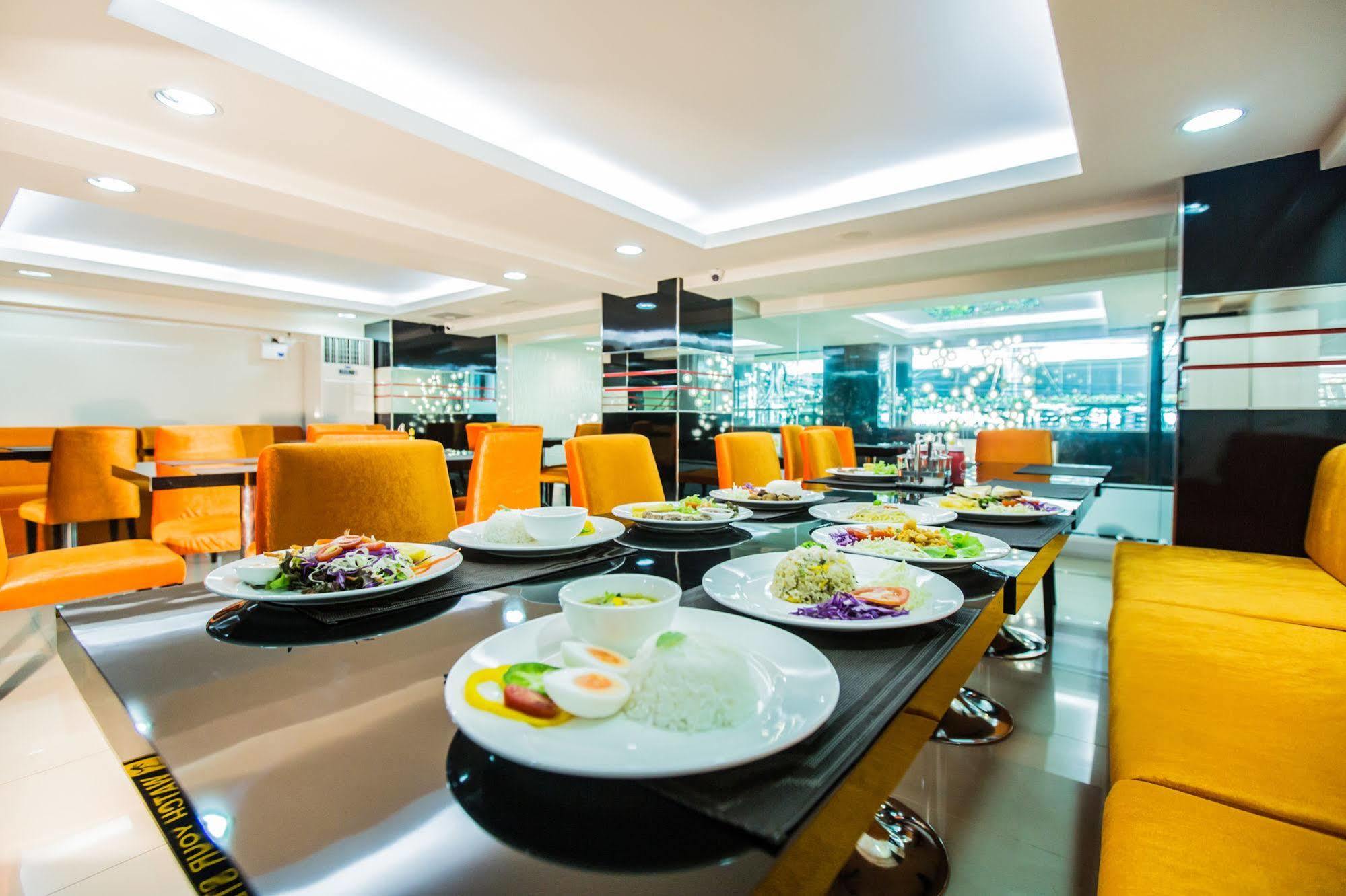 Hotel Le Touche Bangkok