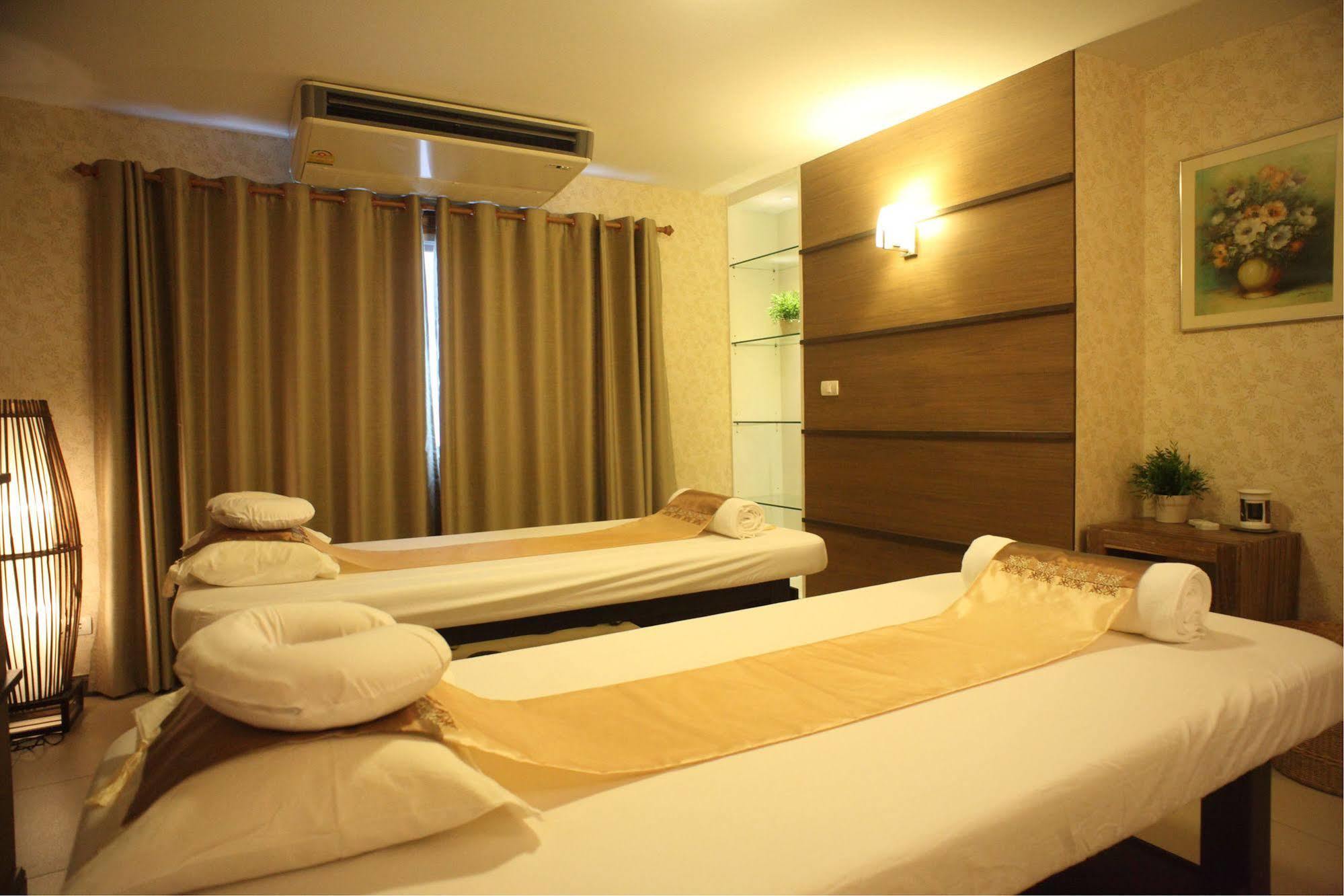 Hotel Prom Ratchada 4*