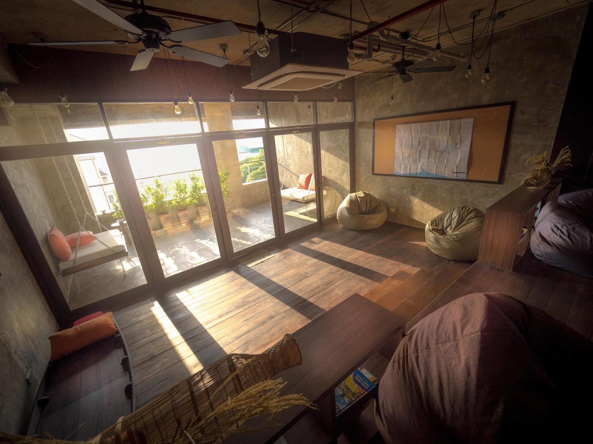 Hostel Chao