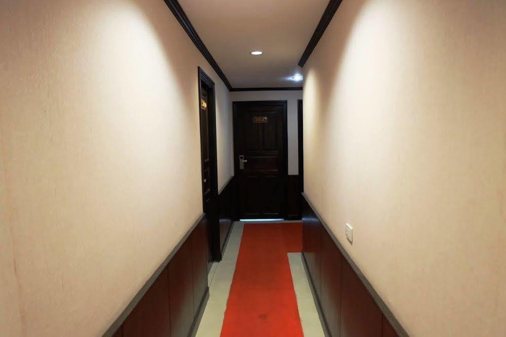 Everest Boutique Hotel 3*