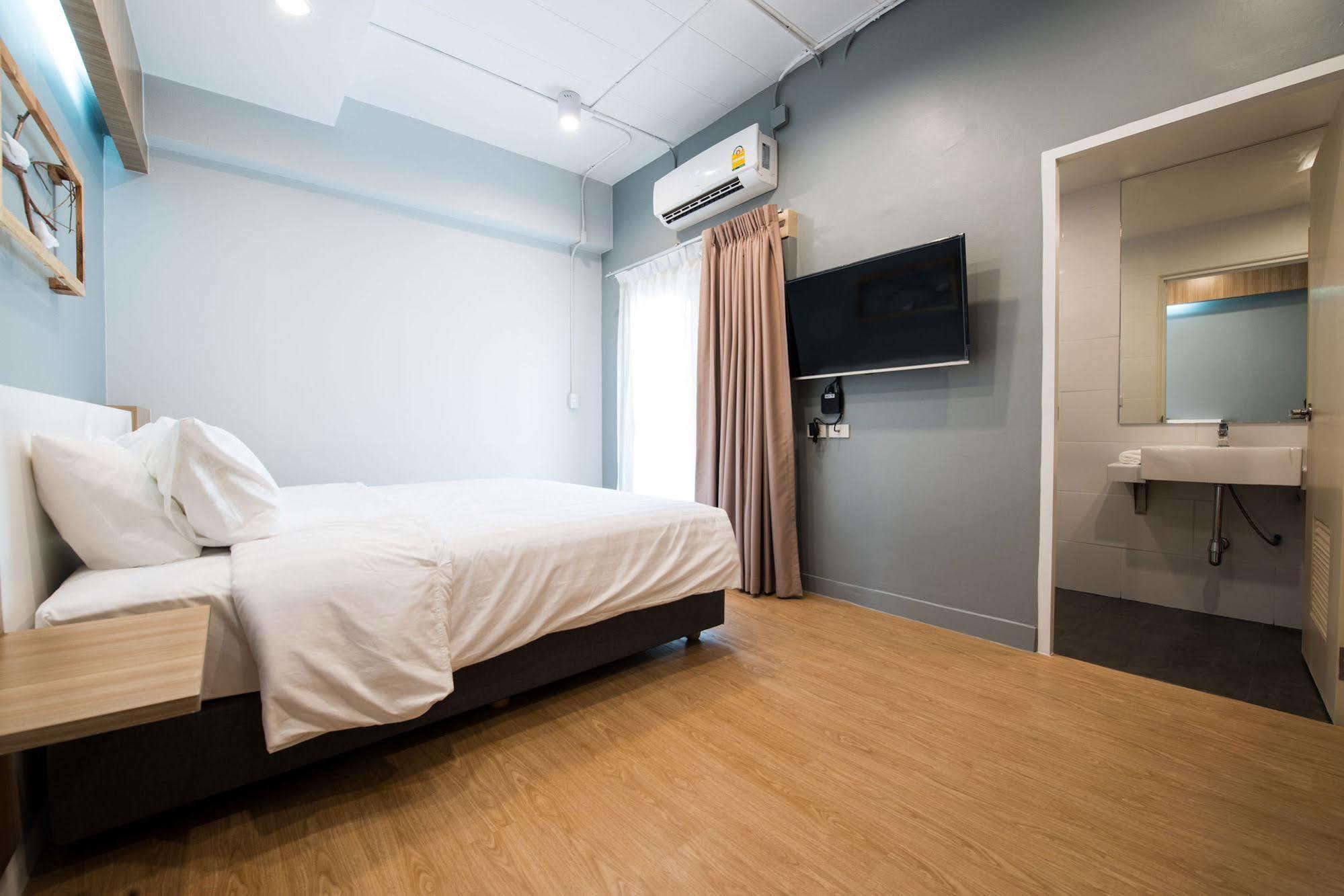 Hotel Shade House - Bitec Bangna Bangkok