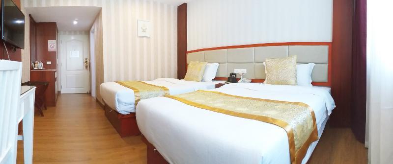 The Travellers 3*