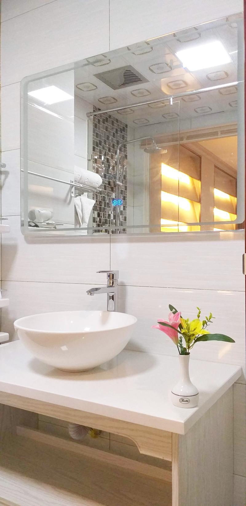 The Travellers Hotel 3*