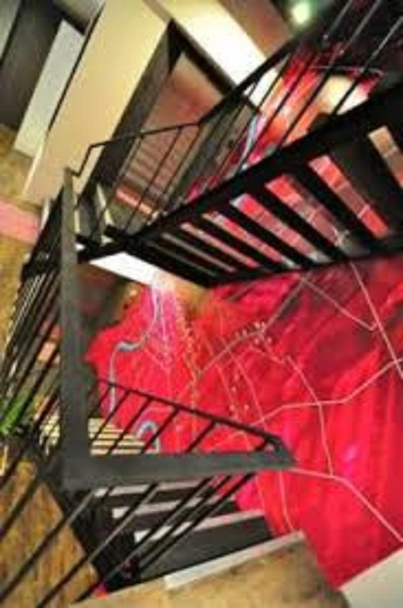 Albergue Cheqinn - Sukhumvit 4 Nana Plaza Banguecoque