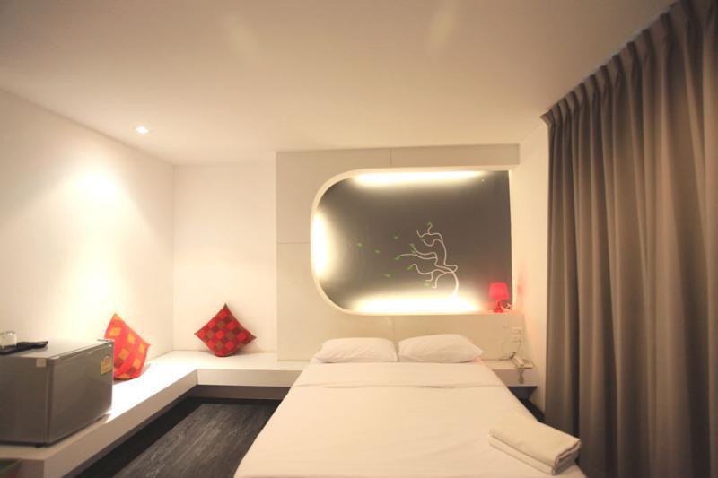 Albergue Cheqinn - Sukhumvit 4 Nana Plaza