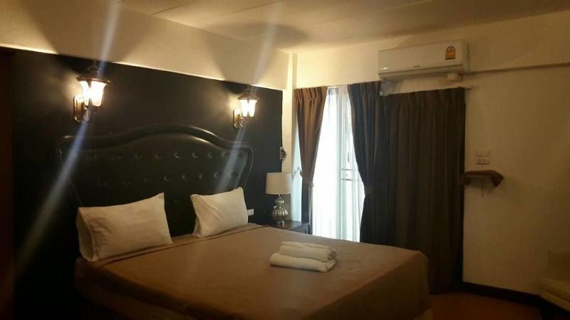 Capsule hotel Sudyod Bangkok
