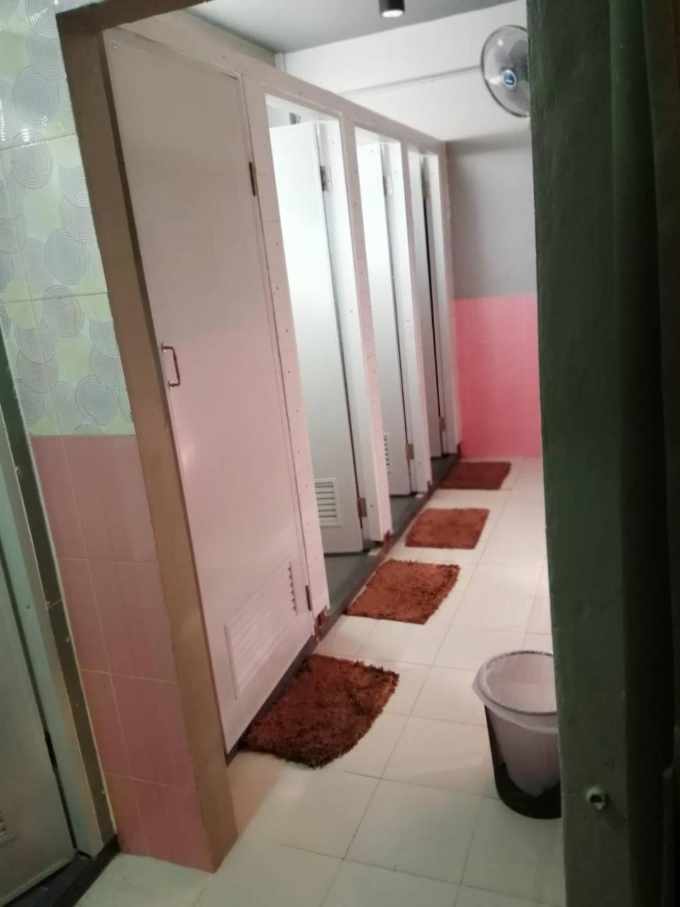 Hits Albergue Banguecoque