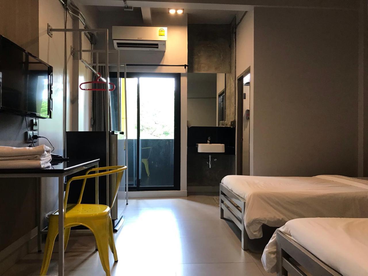 S1hostel