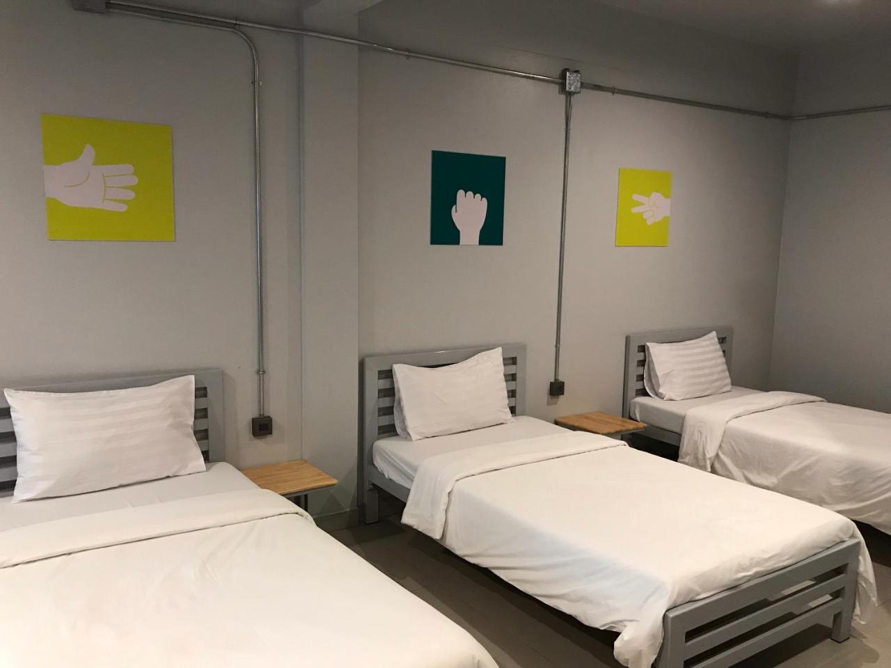 S1hostel *
