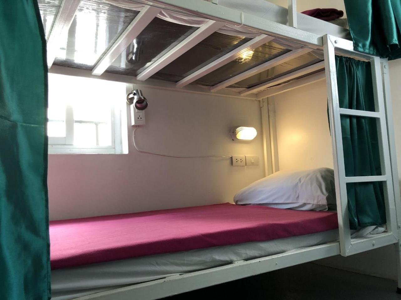 Hostel Ploy