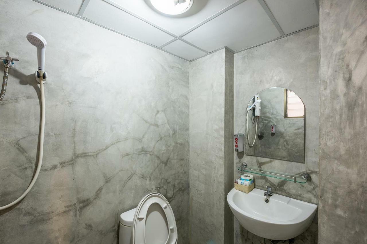 Oyo 110 Old Town Hotel Bangkok