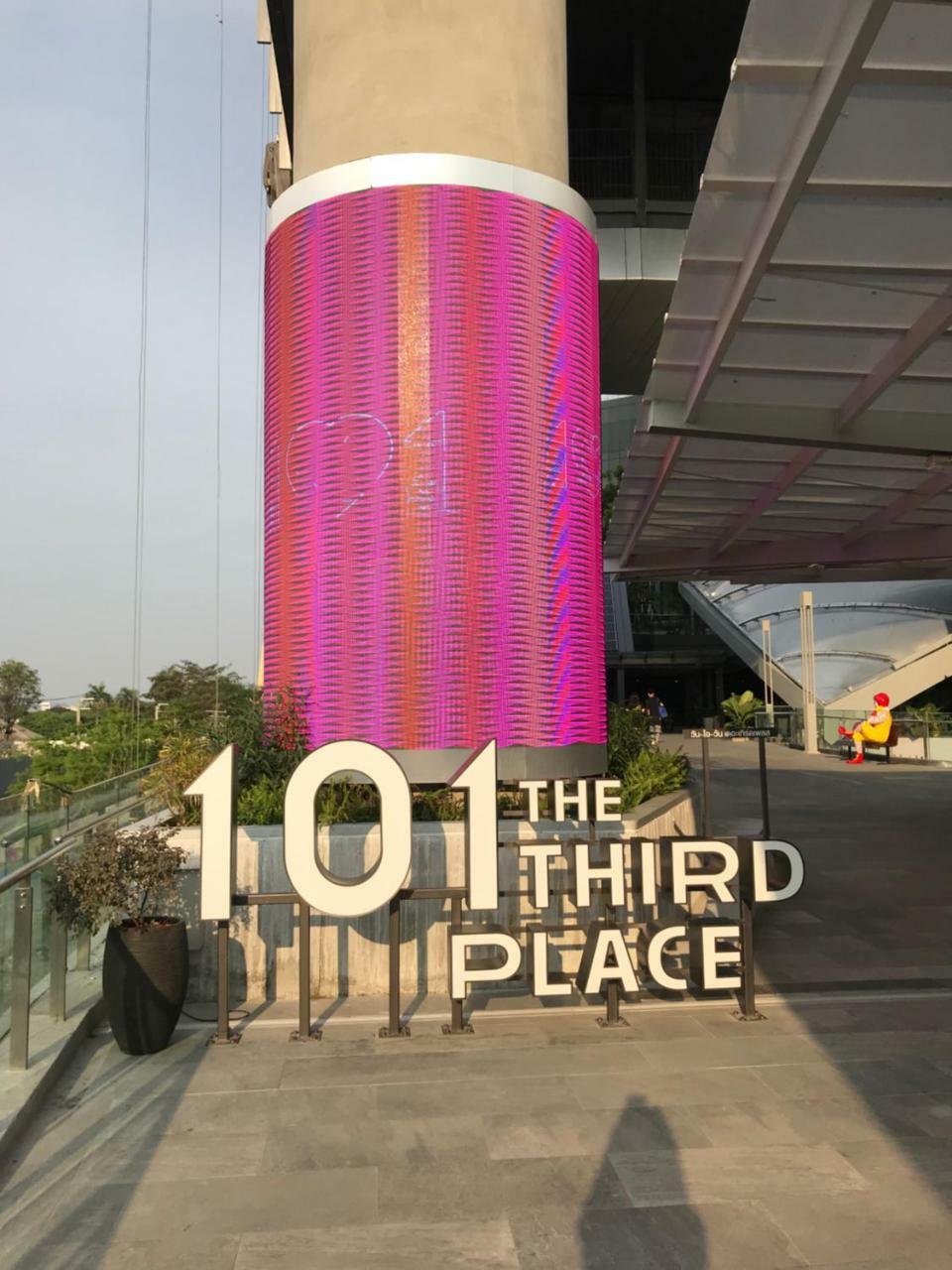 Hue Sukhumvit Phra Khanong *