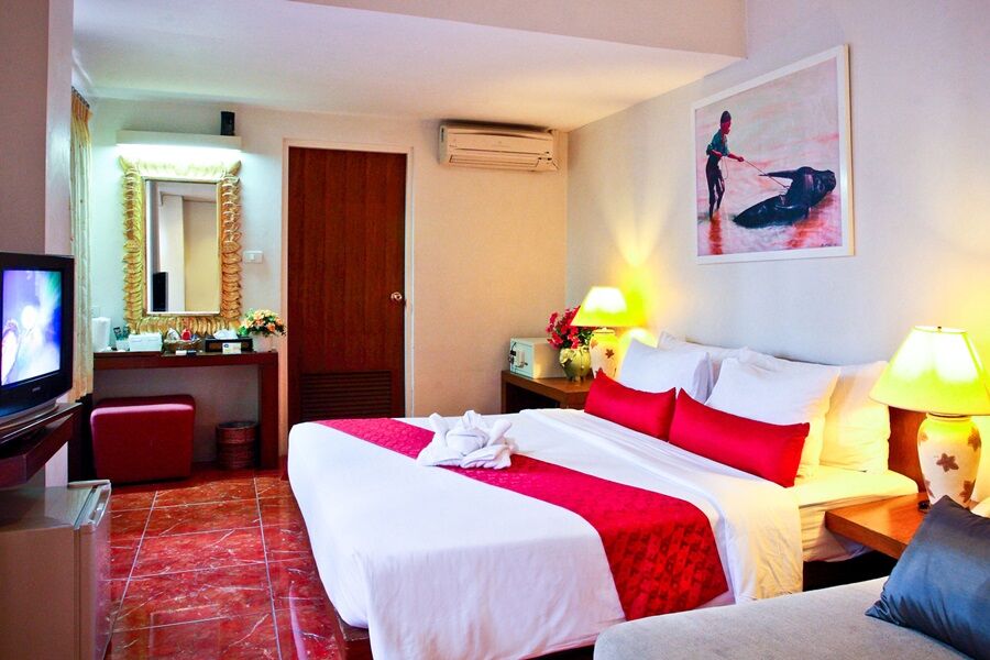 Cha-cha Banglumphu Hotel