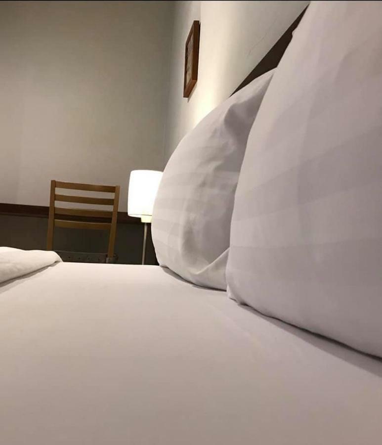Mango Bedroom 2*