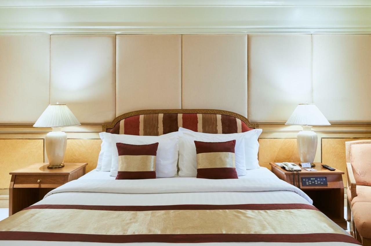 Hotel The Royal City 4*