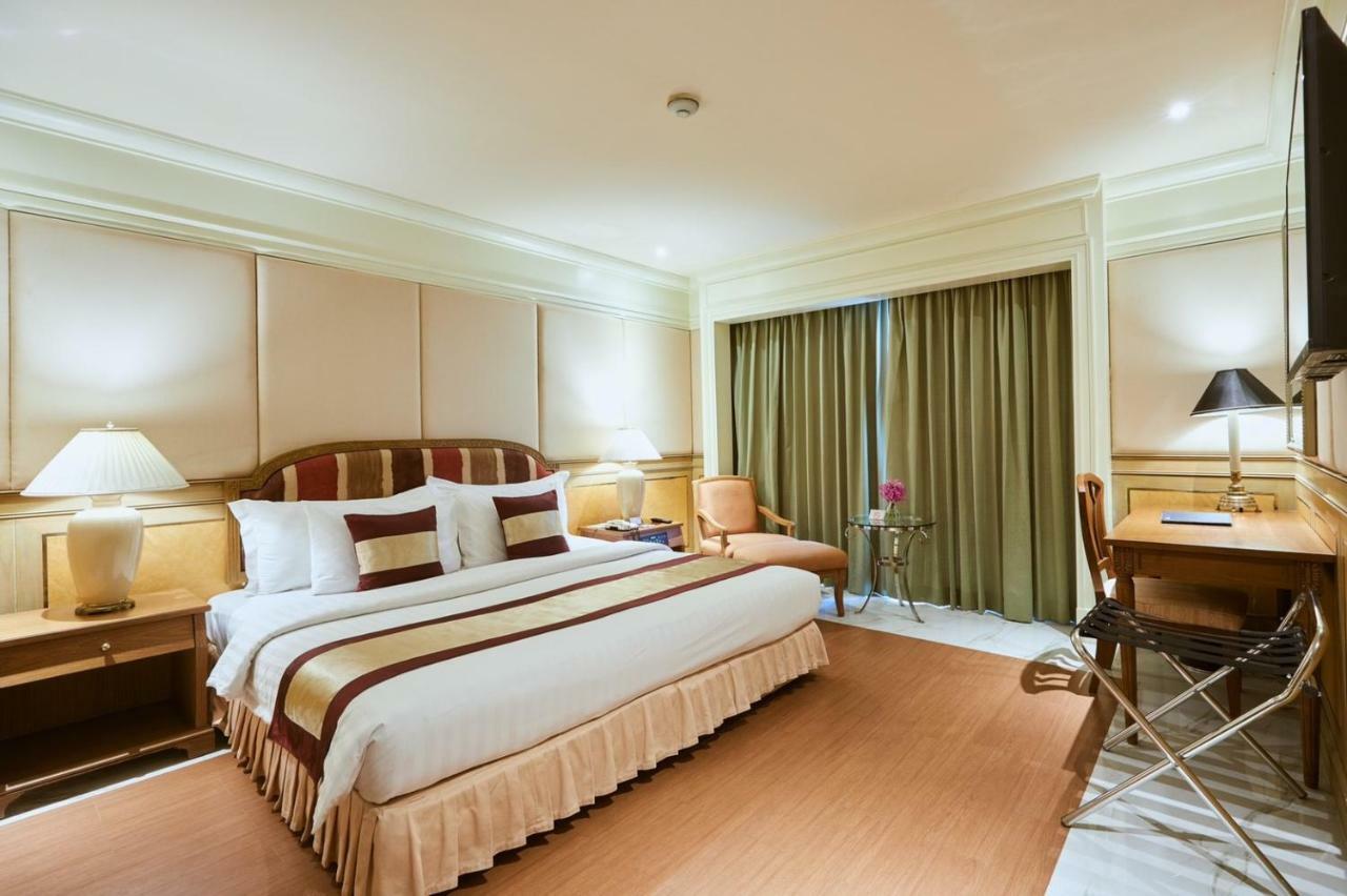 Hotel The Royal City