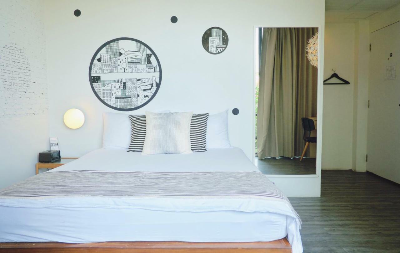 Yim Hostel *