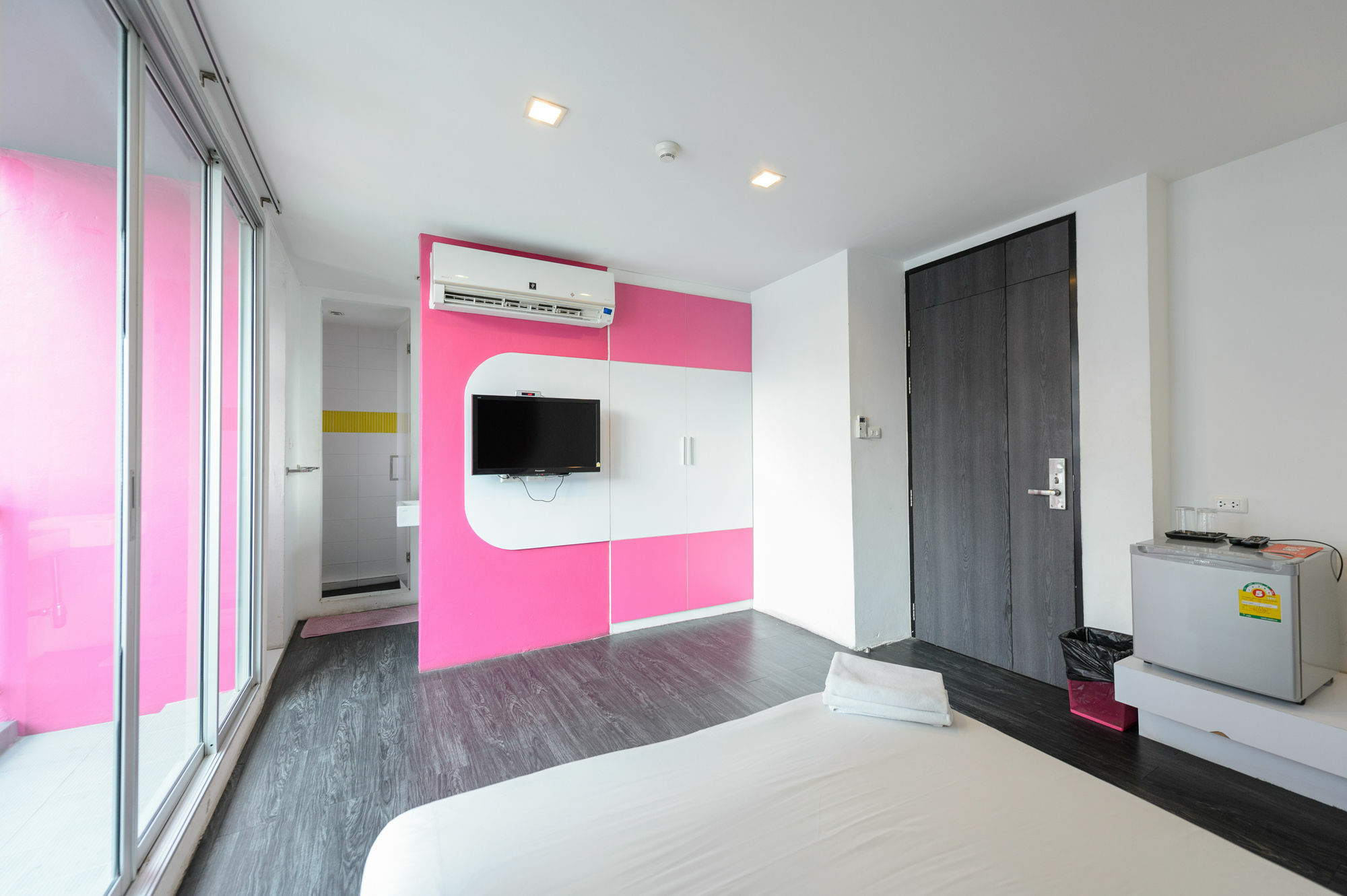 Albergue Cheqinn - Sukhumvit 4 Nana Plaza *