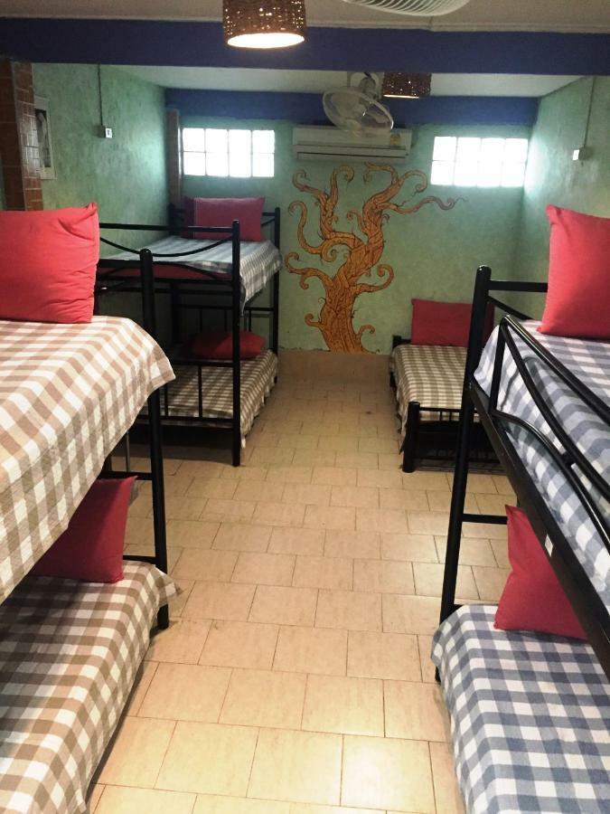 Wisma tamu Shanti 2*