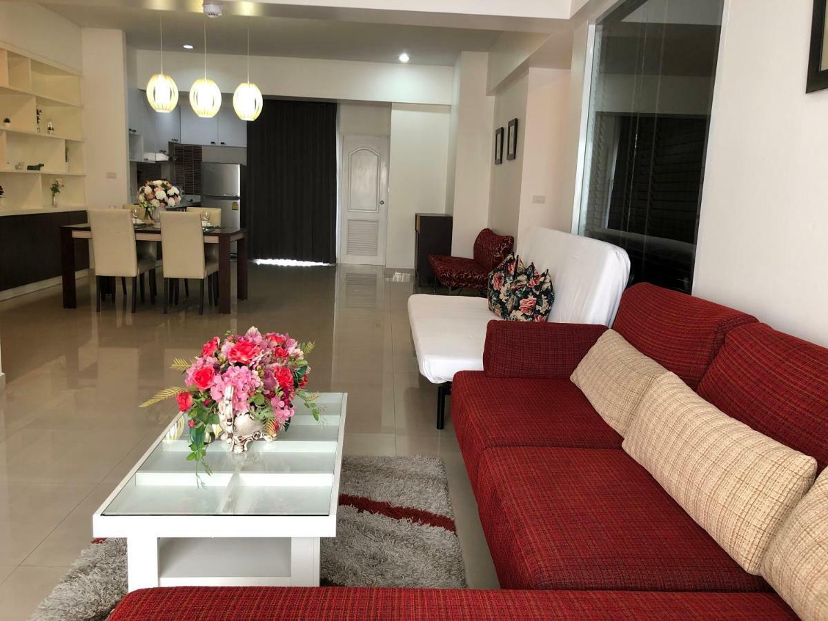 14 Place Sukhumvit 3*