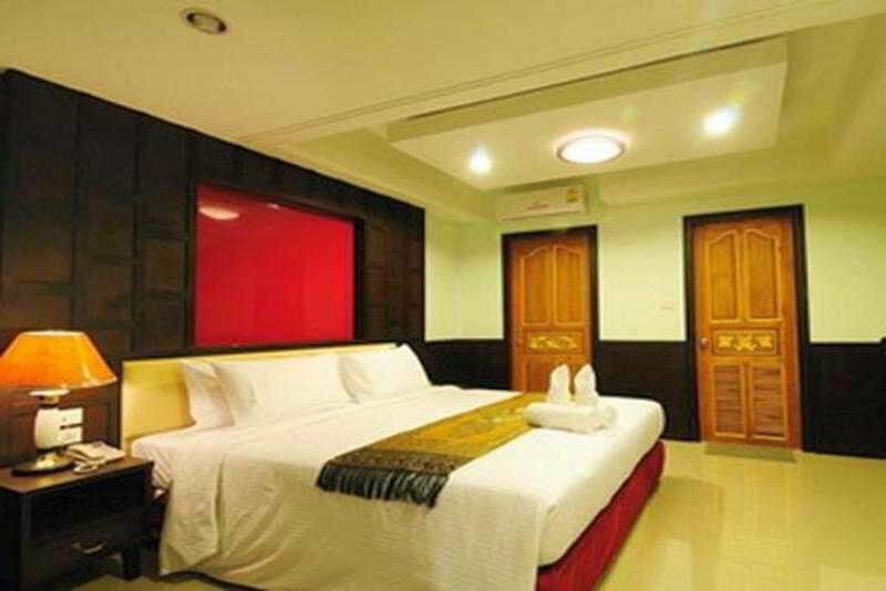 Gusto Pratunam 4*