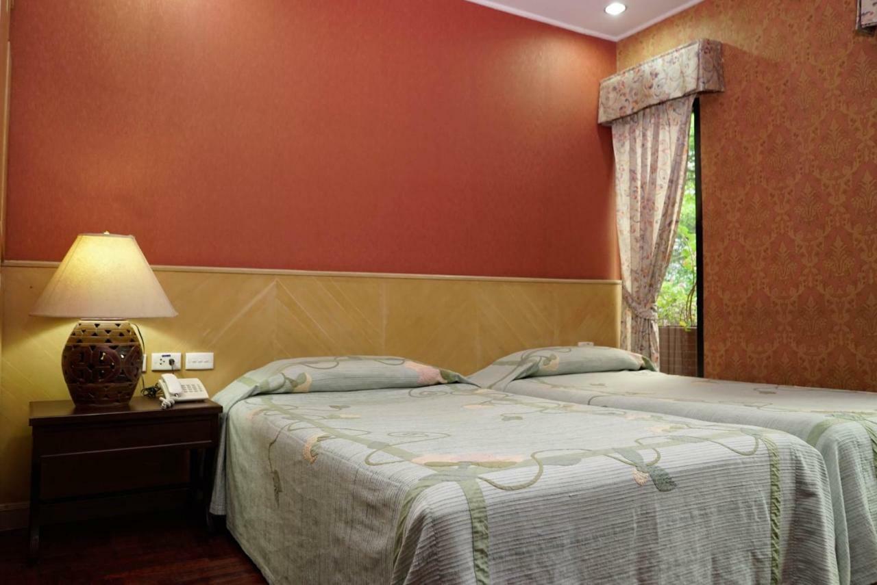 Hotel Sara Bangkok