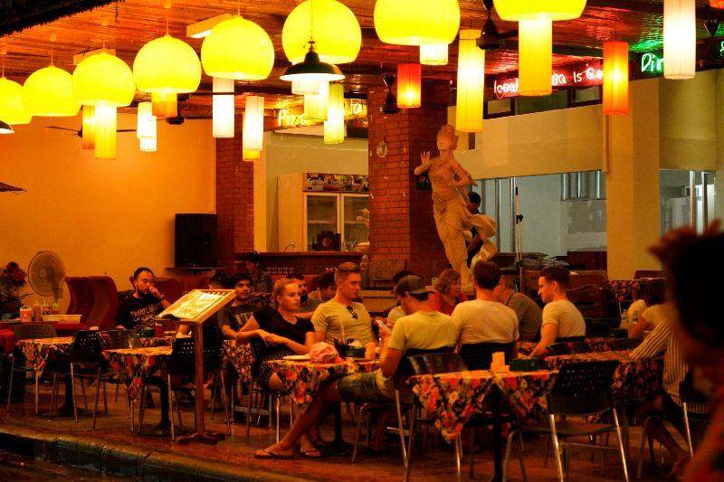 Cha-cha Khaosan Rambuttri Hotel 3*