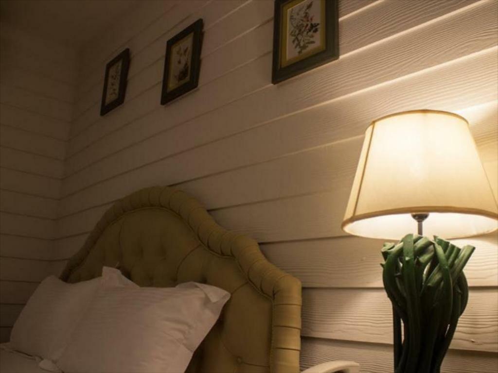 Ban Thungdang Housetel Hotel