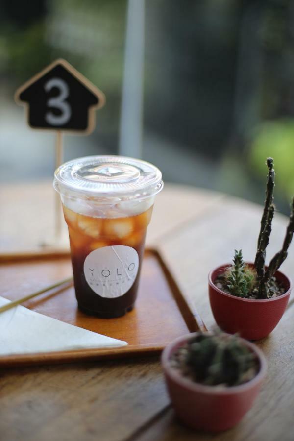 Yolo Boutique 3*