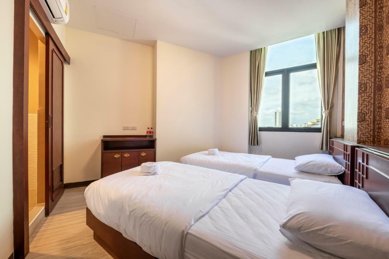 Scala Hostel *
