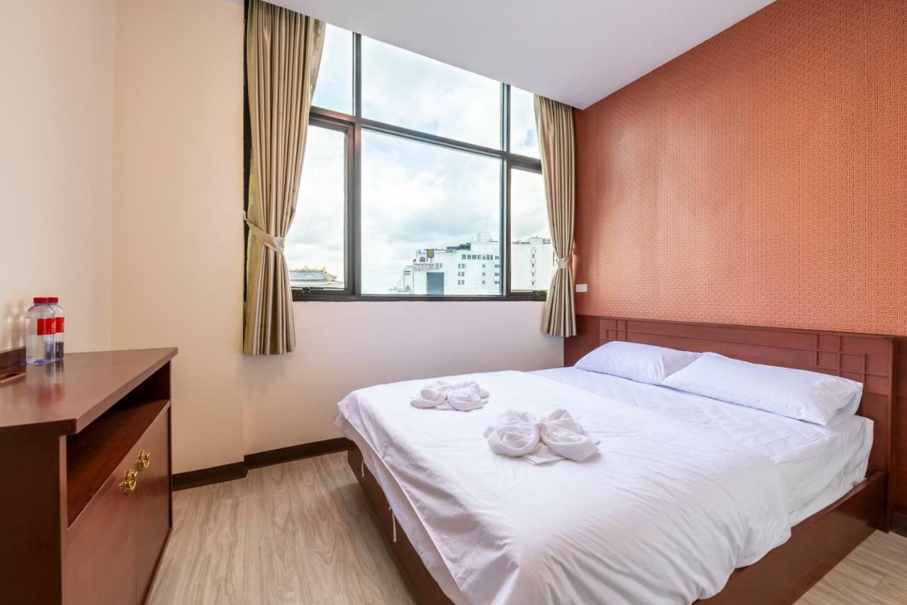 Scala Hostel *