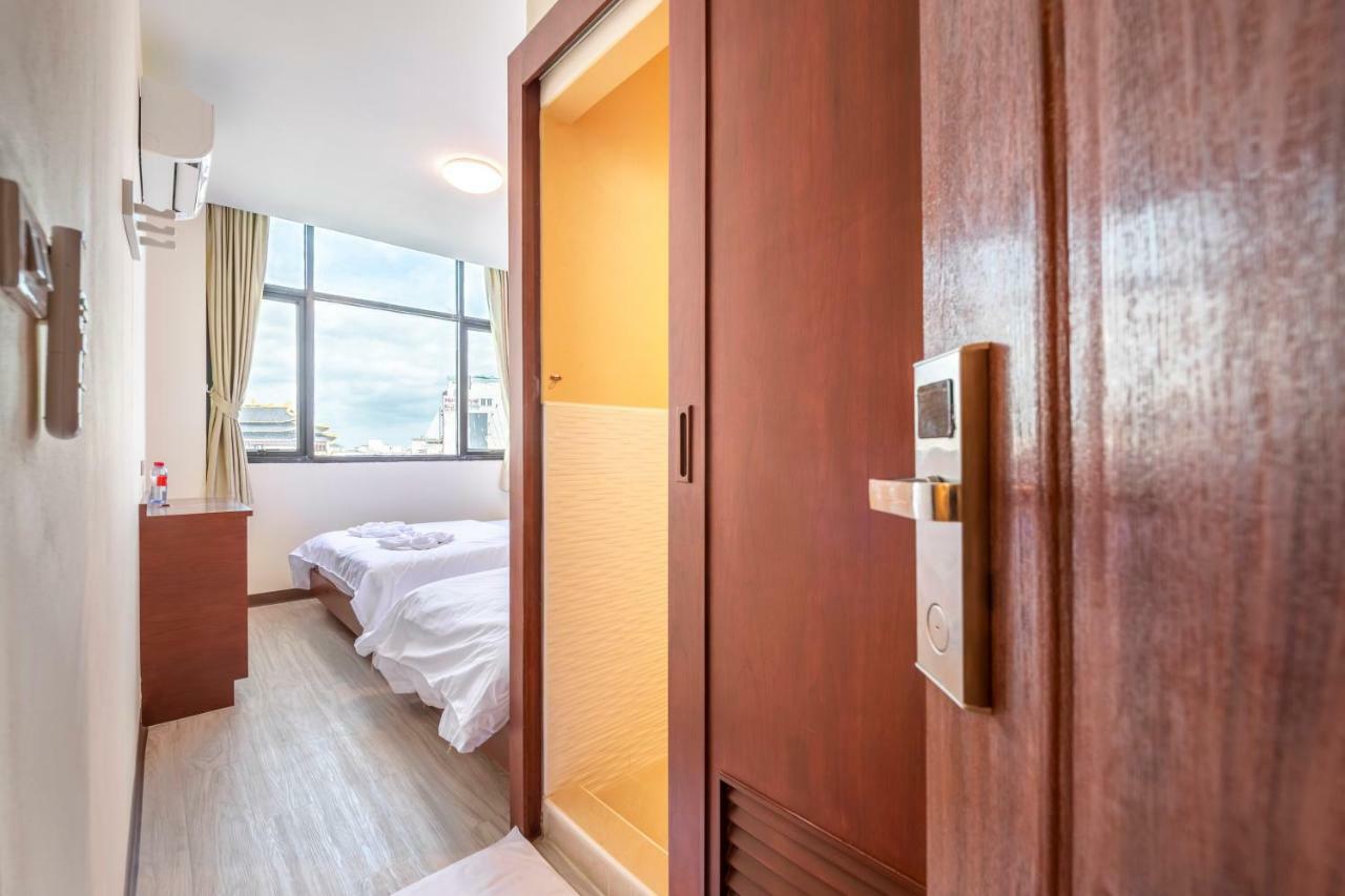 Scala Hostel Bangkok