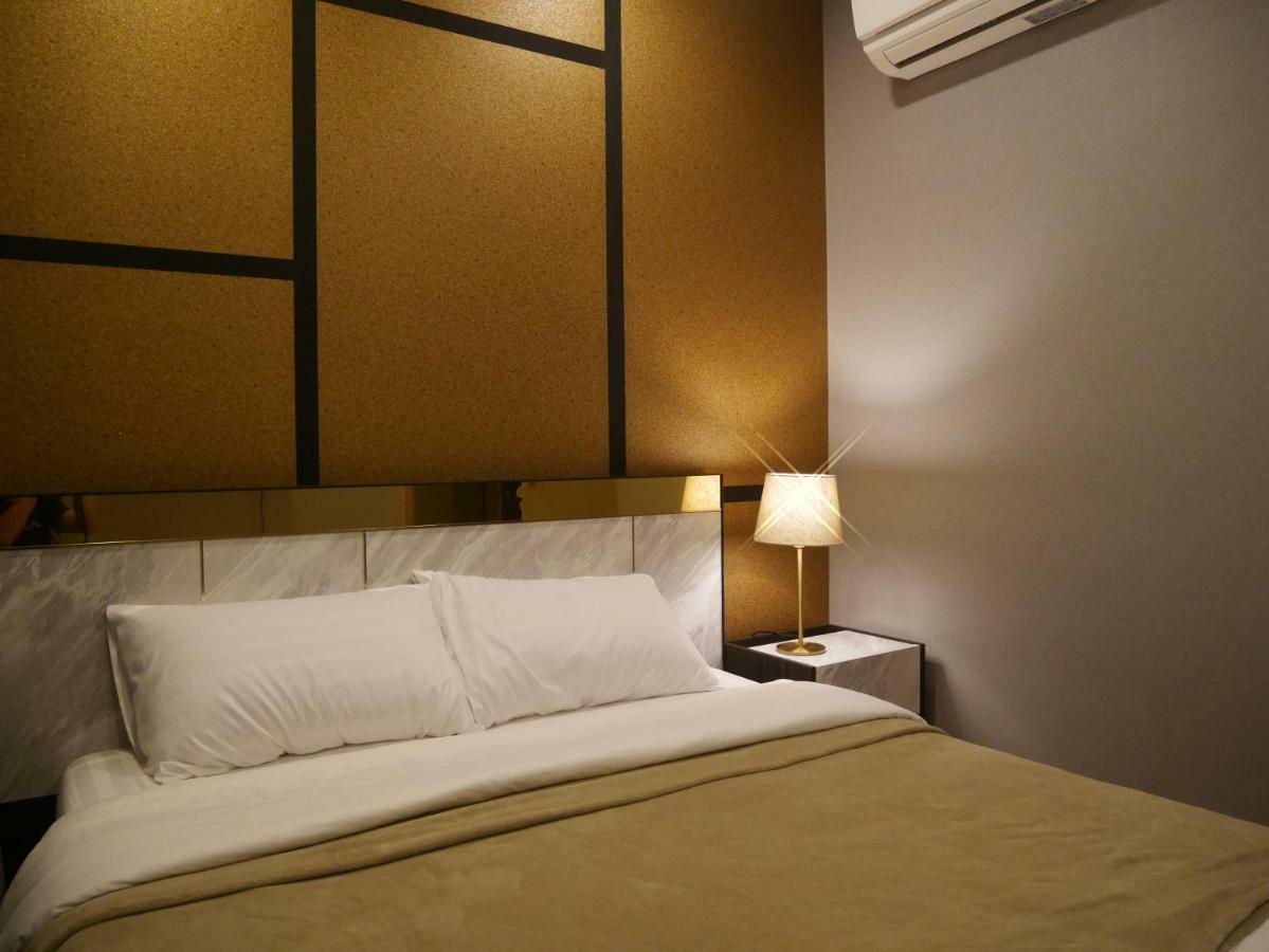 Apartment Q Chidlom 33f25 Bangkok