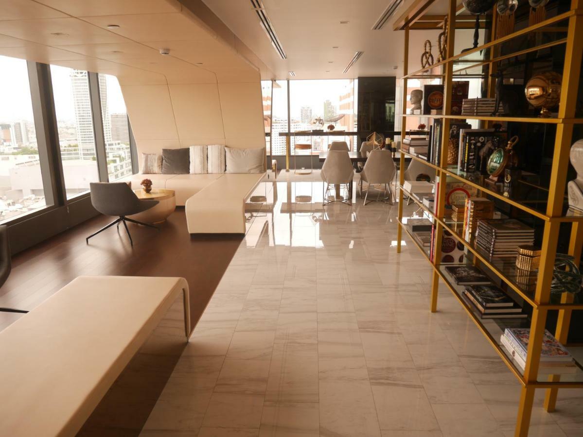 Apartment Q Chidlom 33f25 *