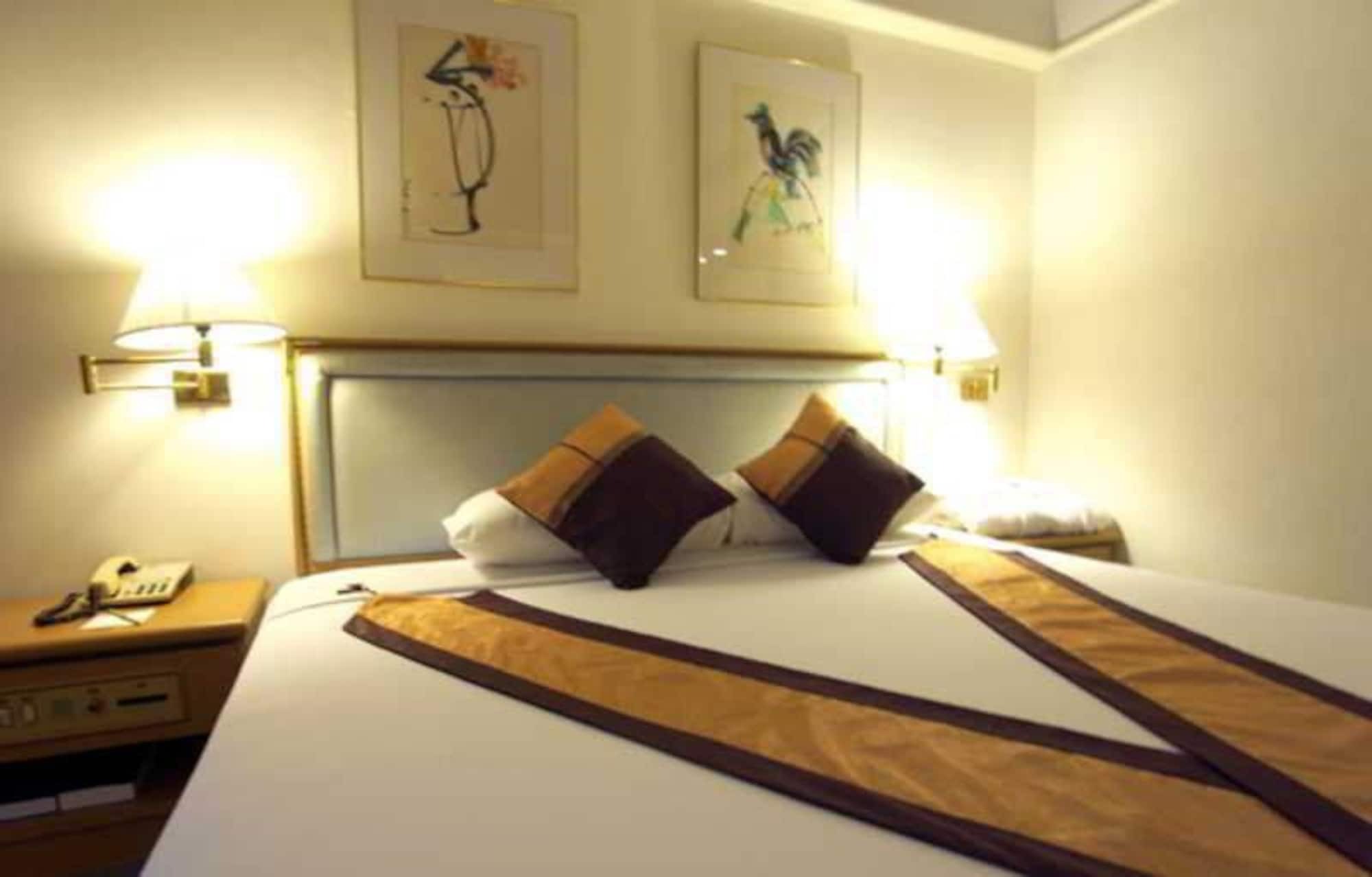 Witz Ramkhamhaeng Hotel 5*