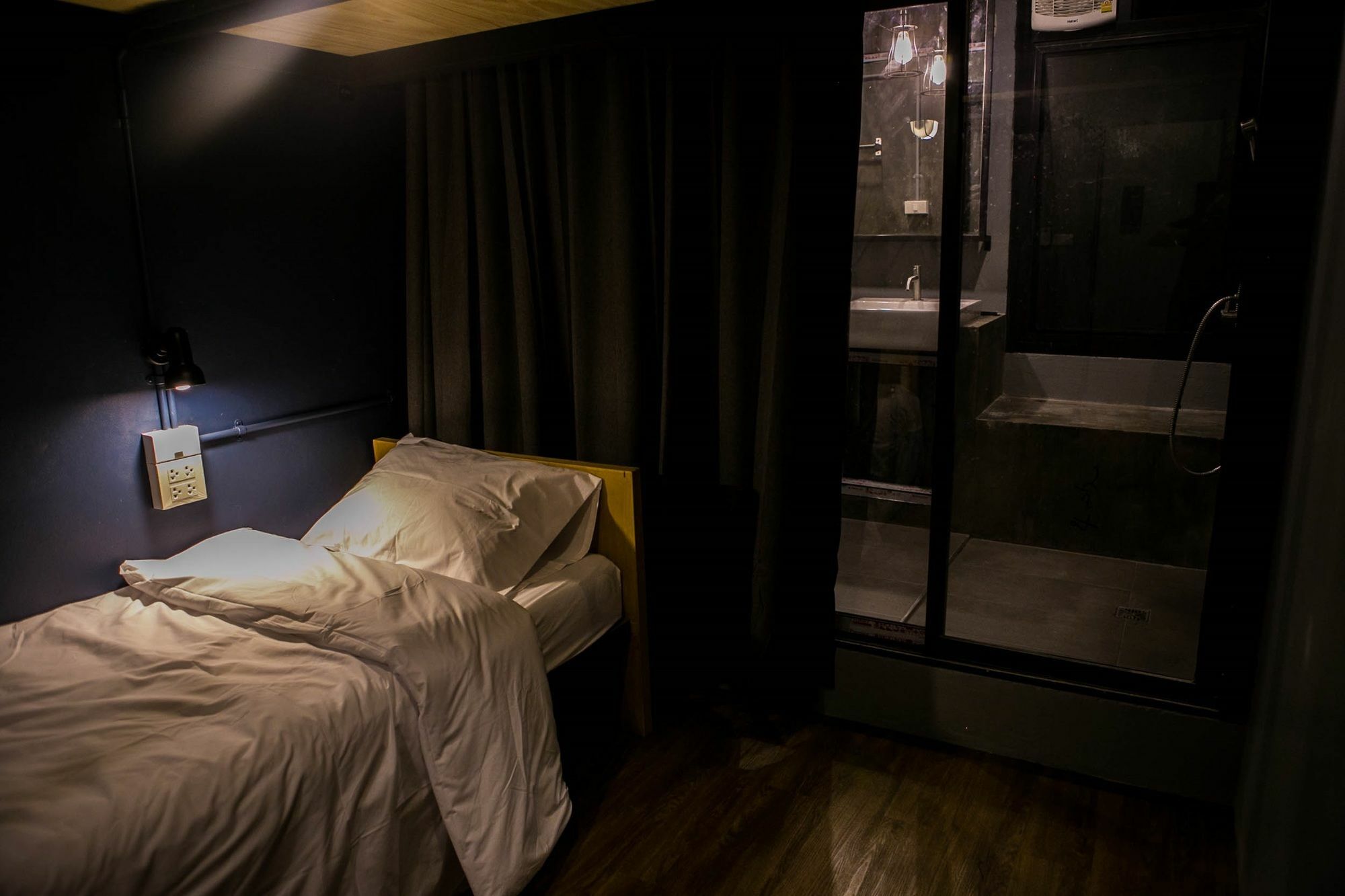 Silom Space Asrama