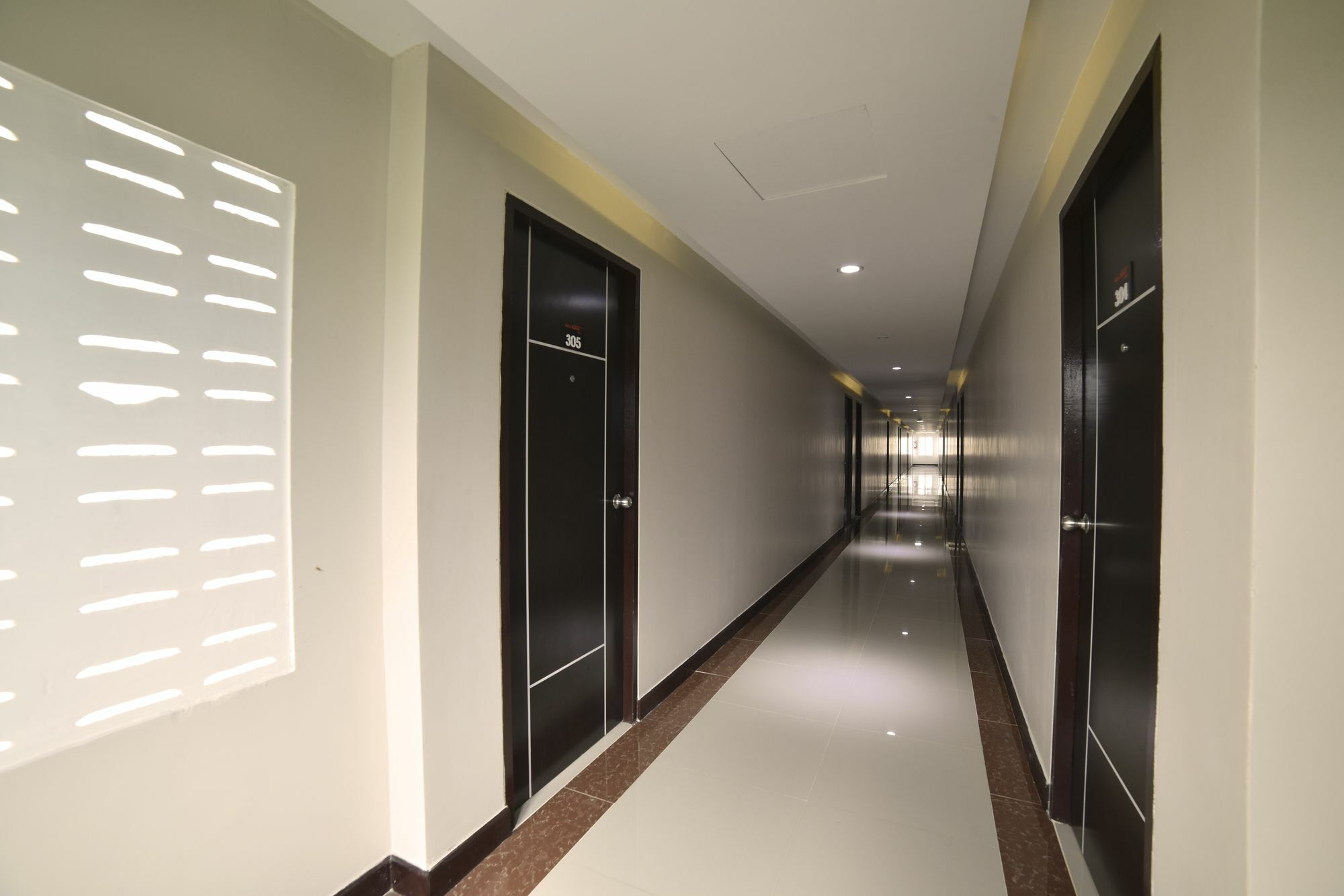 Gold Airport Hotel