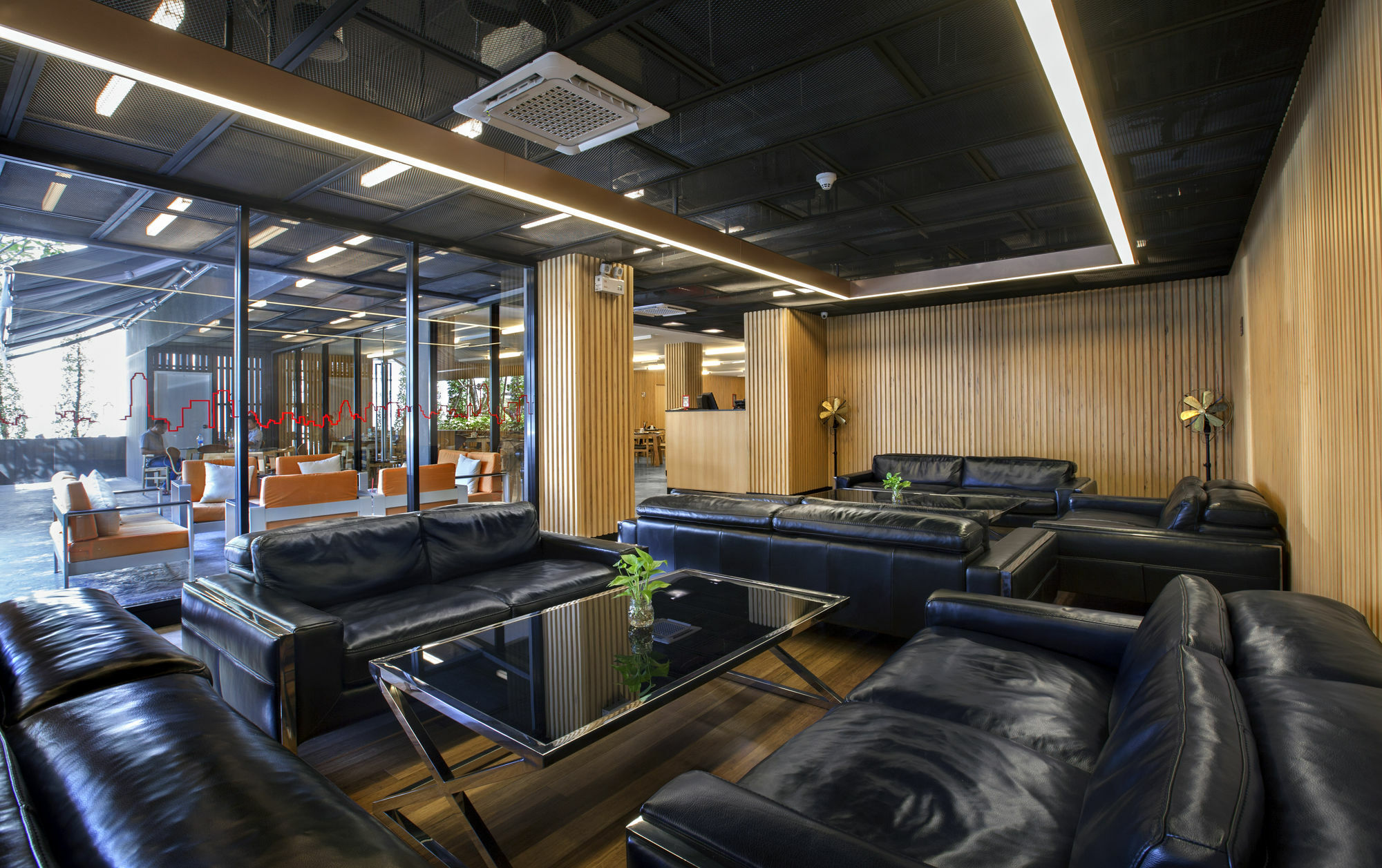 Galleria 12 Sukhumvit By Compass Hospitality Hotel