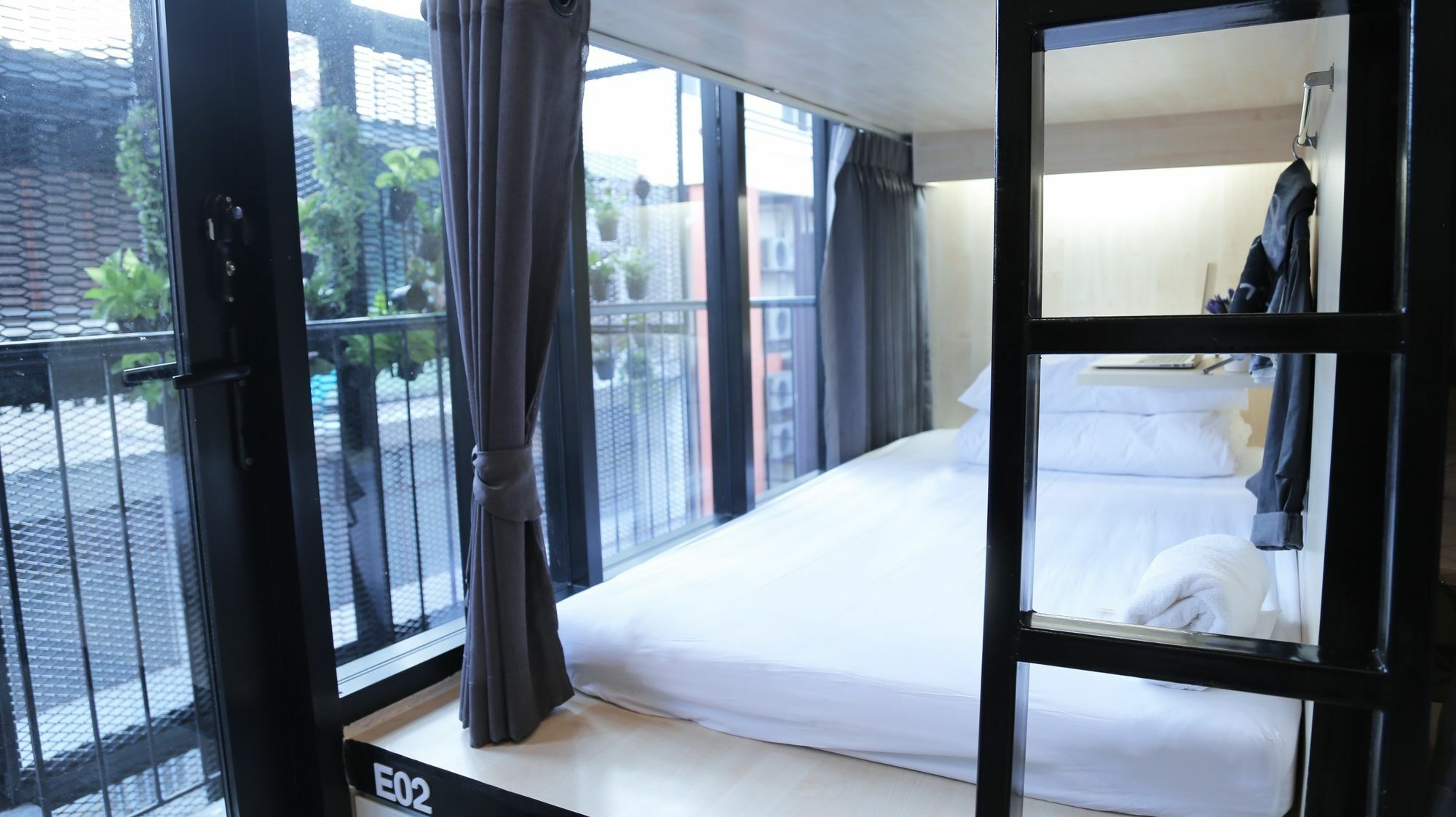 Asrama Lamurr Sukhumvit 41