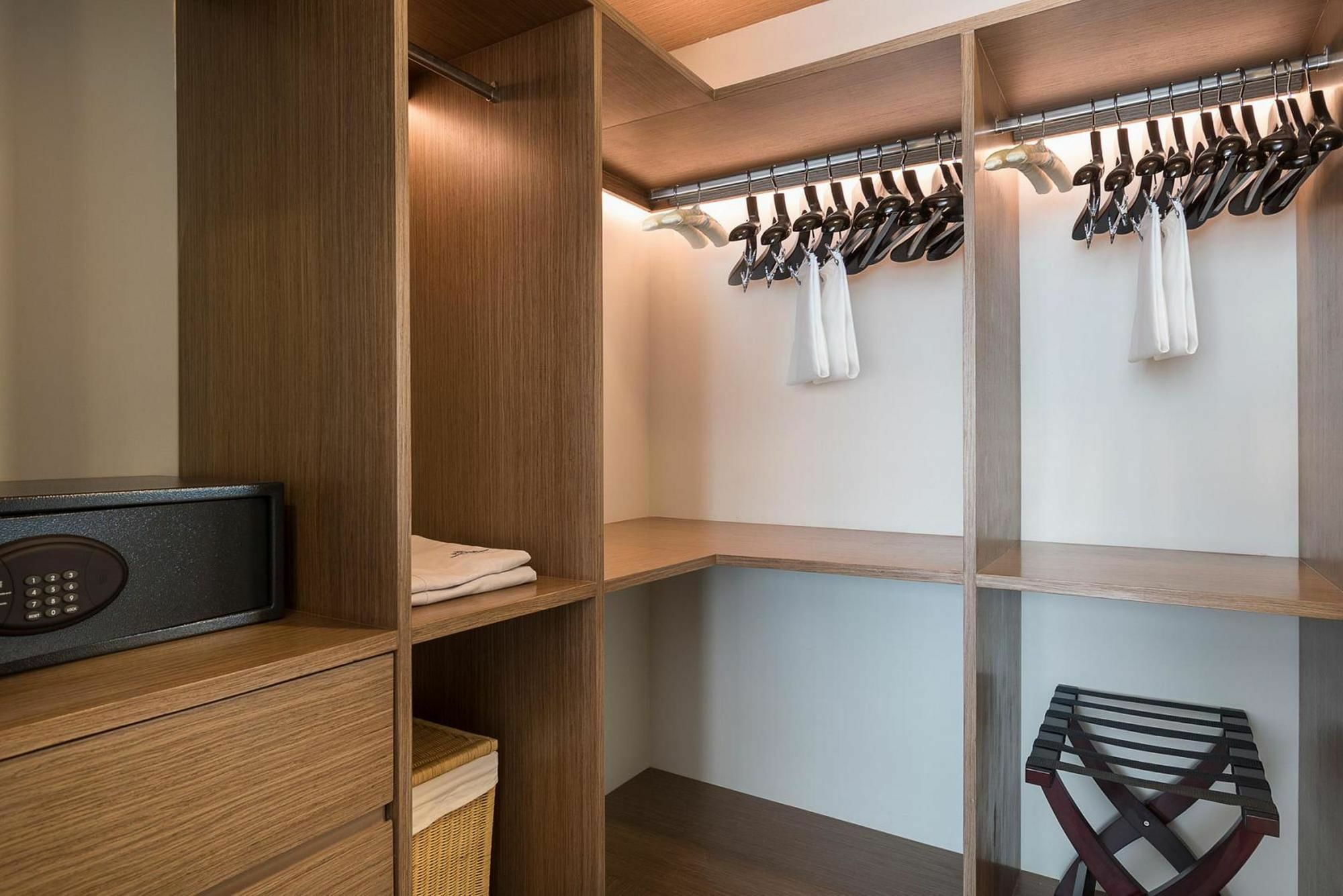 Hotel 137 Pillars Residences 5*