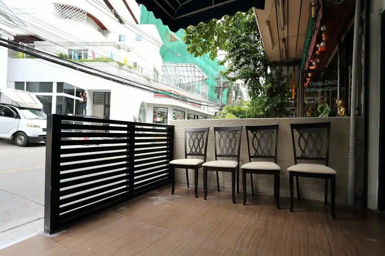 Sukhumvit 20 Wisma tamu Bangkok
